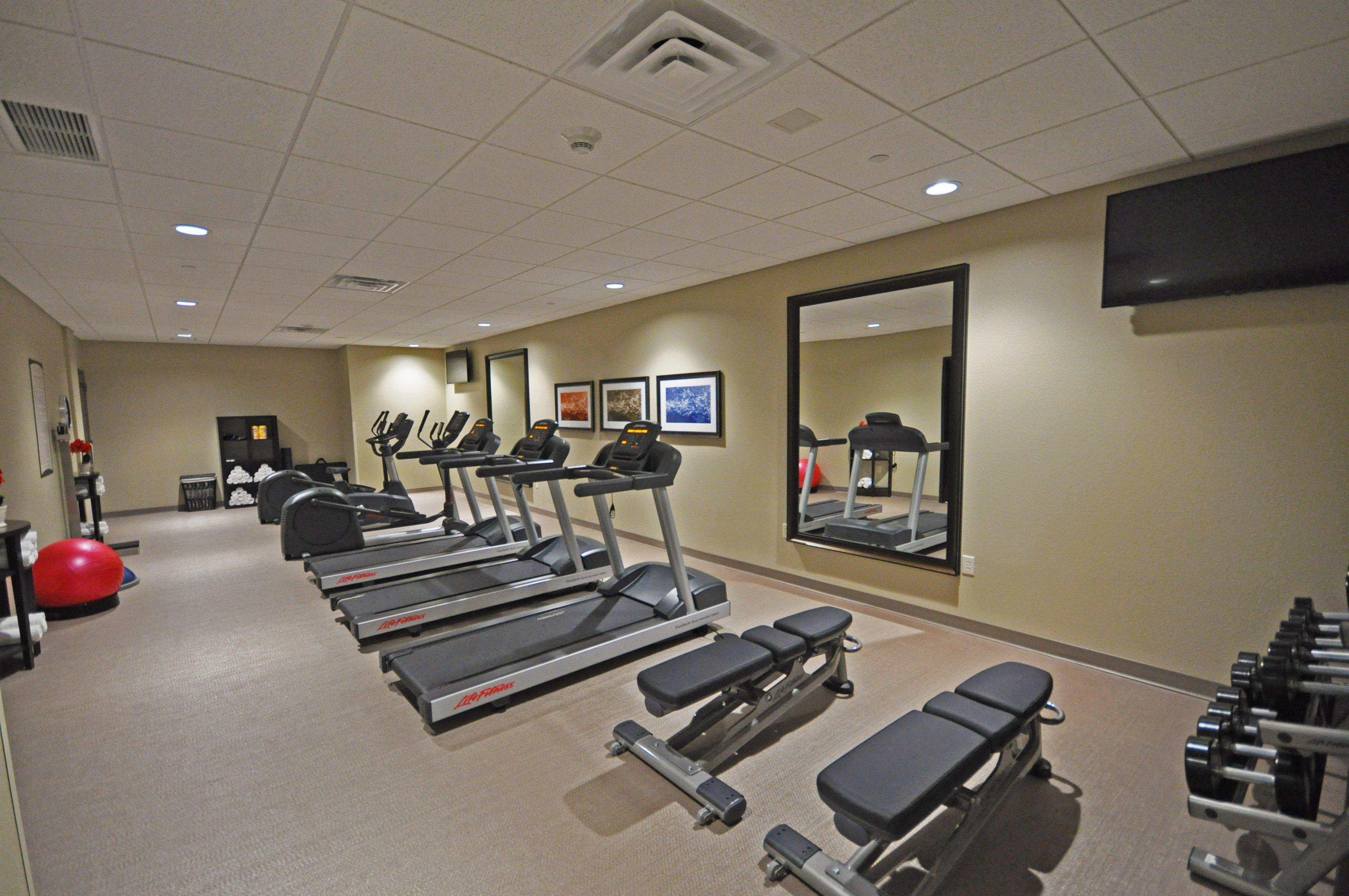 Staybridge Suites Eau Claire - Altoona By Ihg Экстерьер фото