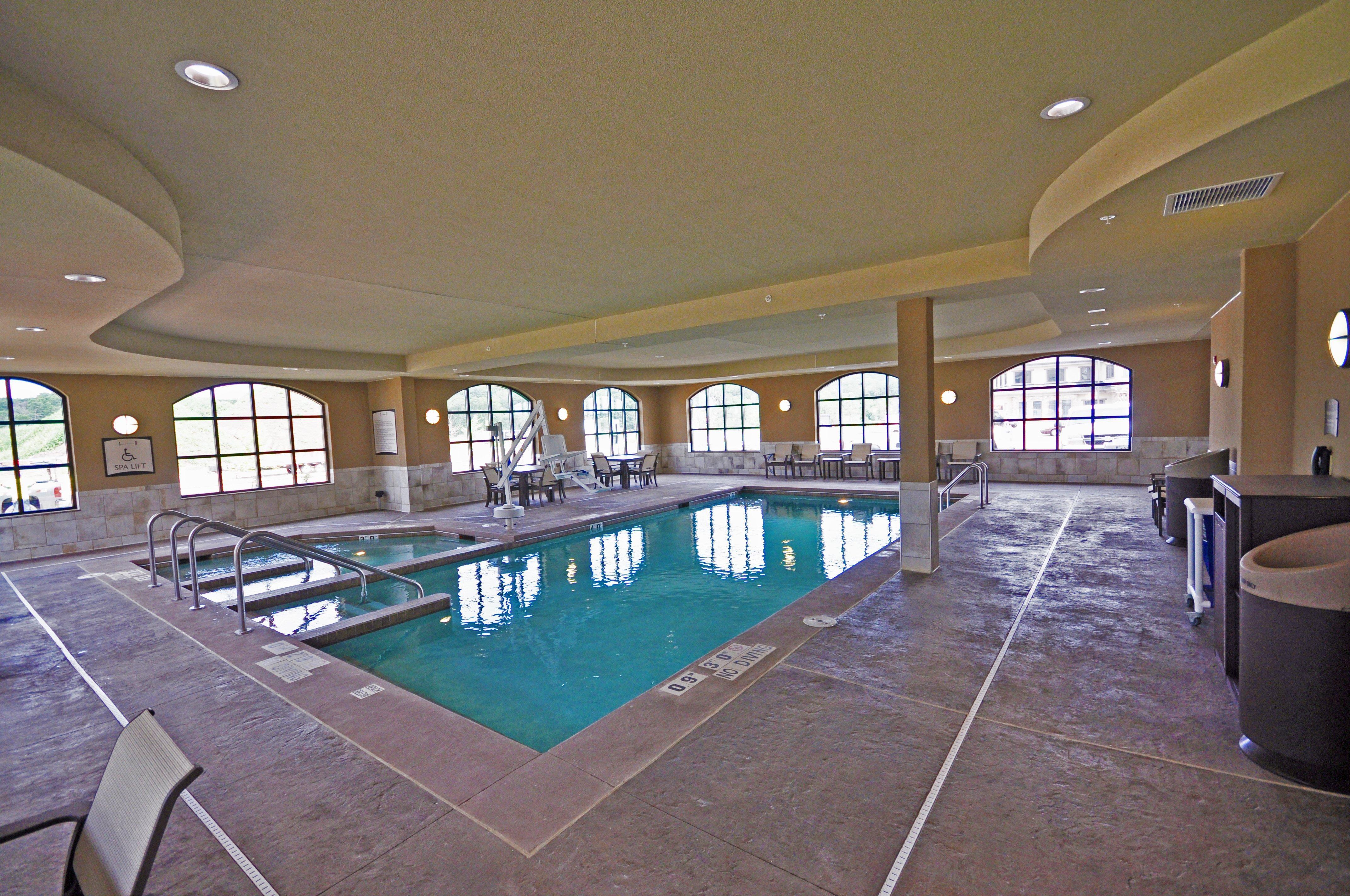 Staybridge Suites Eau Claire - Altoona By Ihg Экстерьер фото
