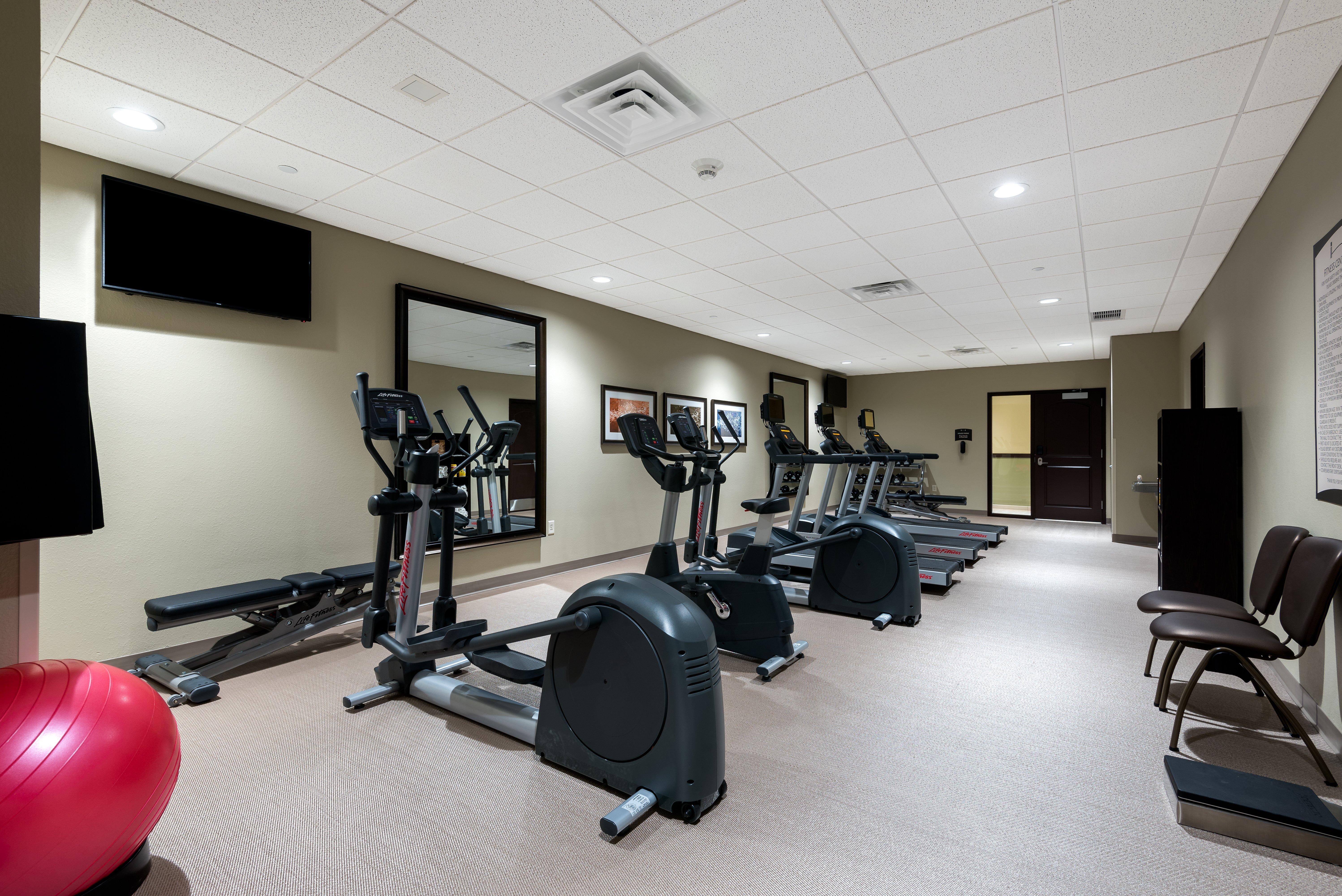 Staybridge Suites Eau Claire - Altoona By Ihg Экстерьер фото