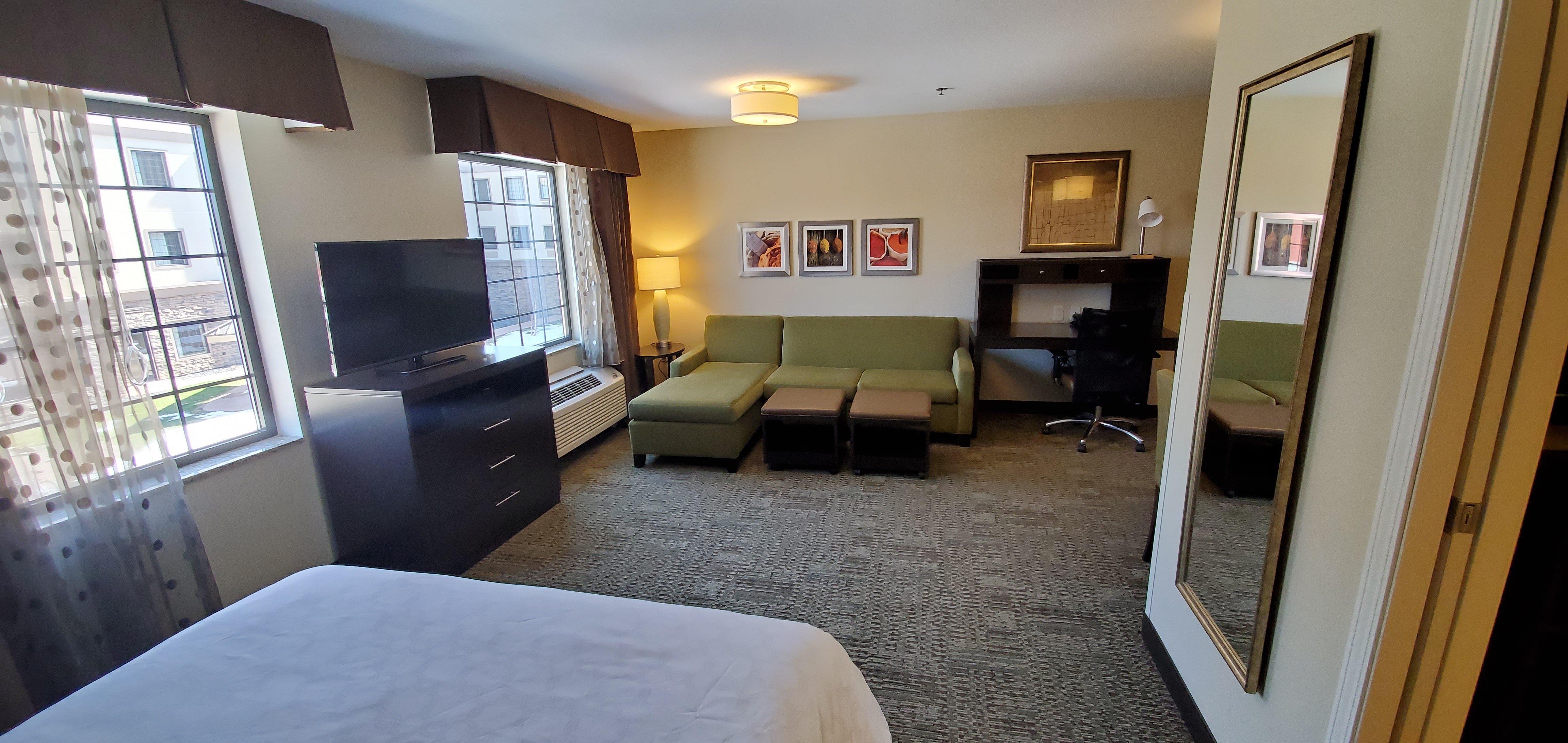 Staybridge Suites Eau Claire - Altoona By Ihg Экстерьер фото