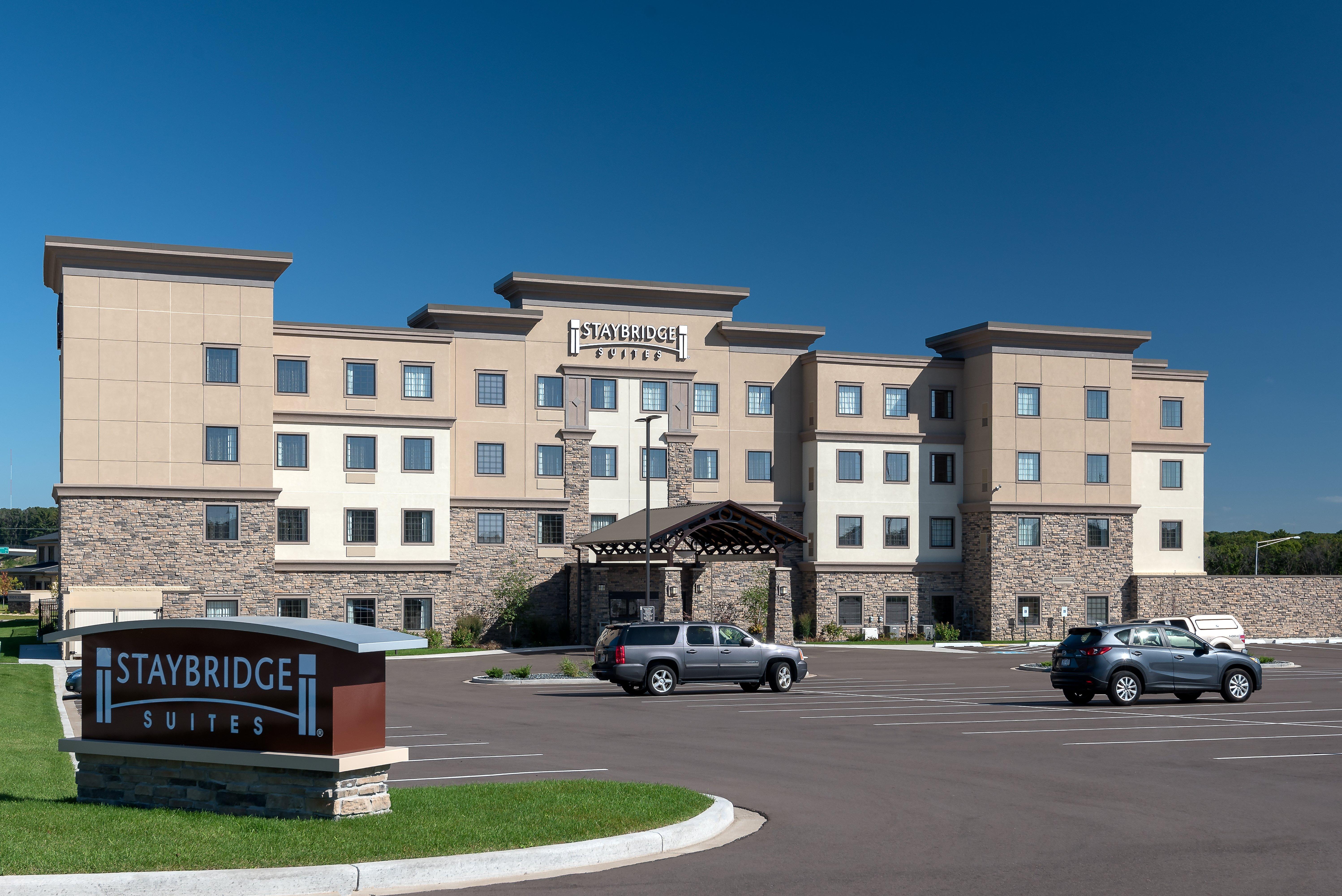 Staybridge Suites Eau Claire - Altoona By Ihg Экстерьер фото